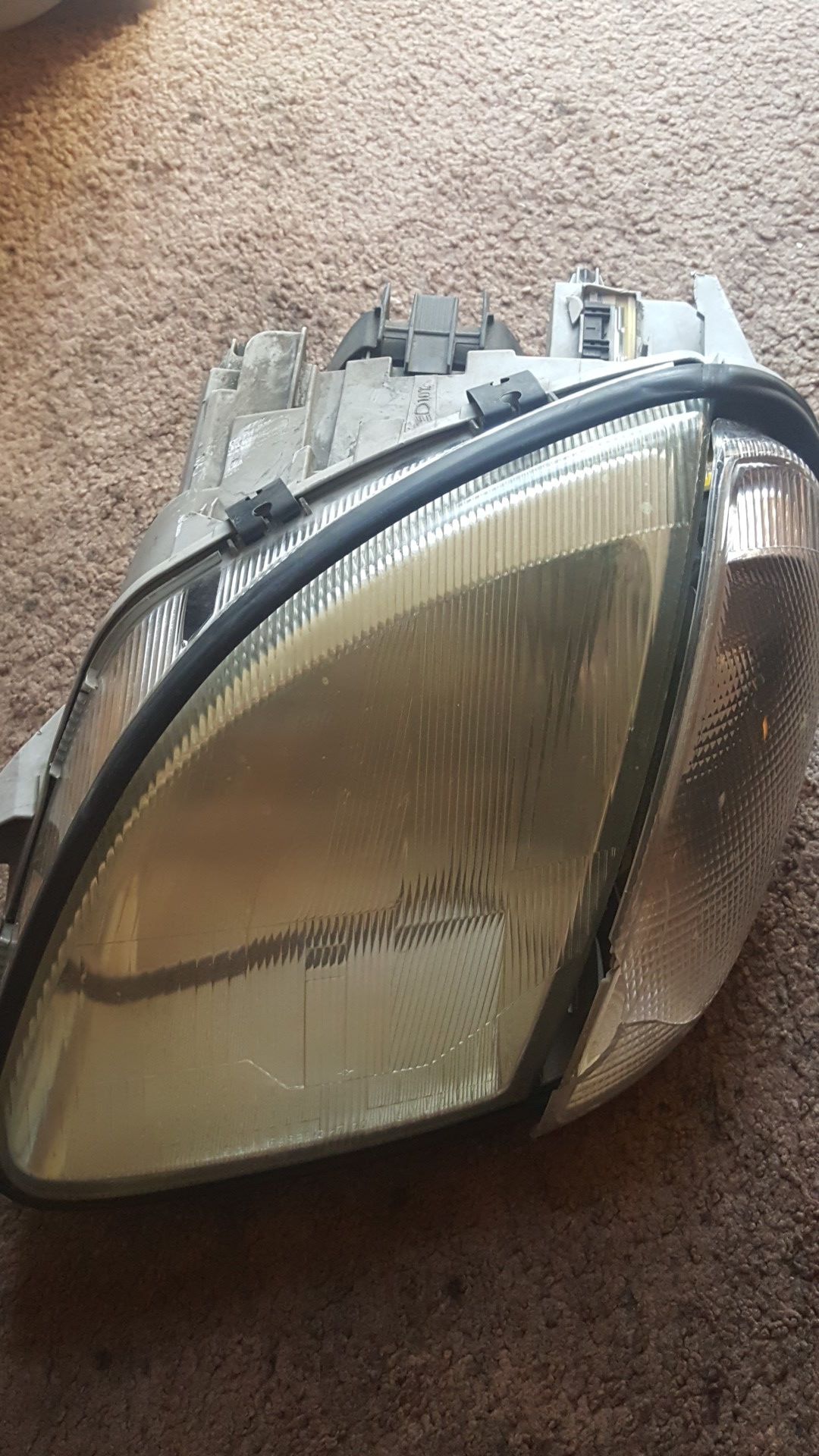 Mercedes Benz SLK 230 SLK 320 Used Driver Side L Headlight Assembly
