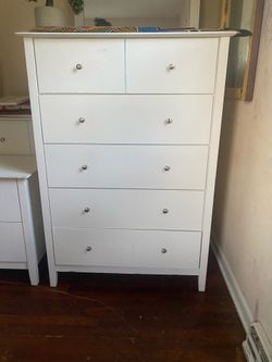 White dresser set