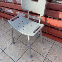 Excelente condition, shower, Chairs