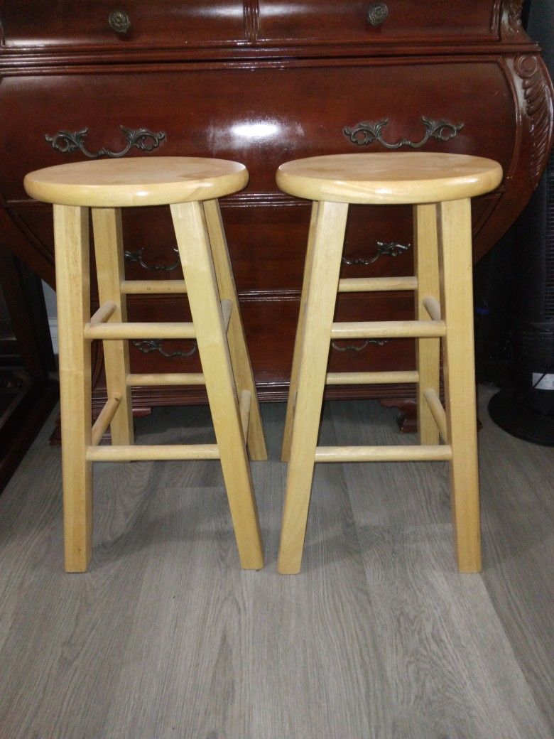 Stools Wooden 24"Inches! Bancos Madera24" Pulgadas!