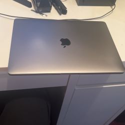 2017 MacBook Pro Touch Bar 