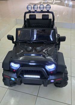 Kids Electric Ride-On Jeep – Black (Like New!)