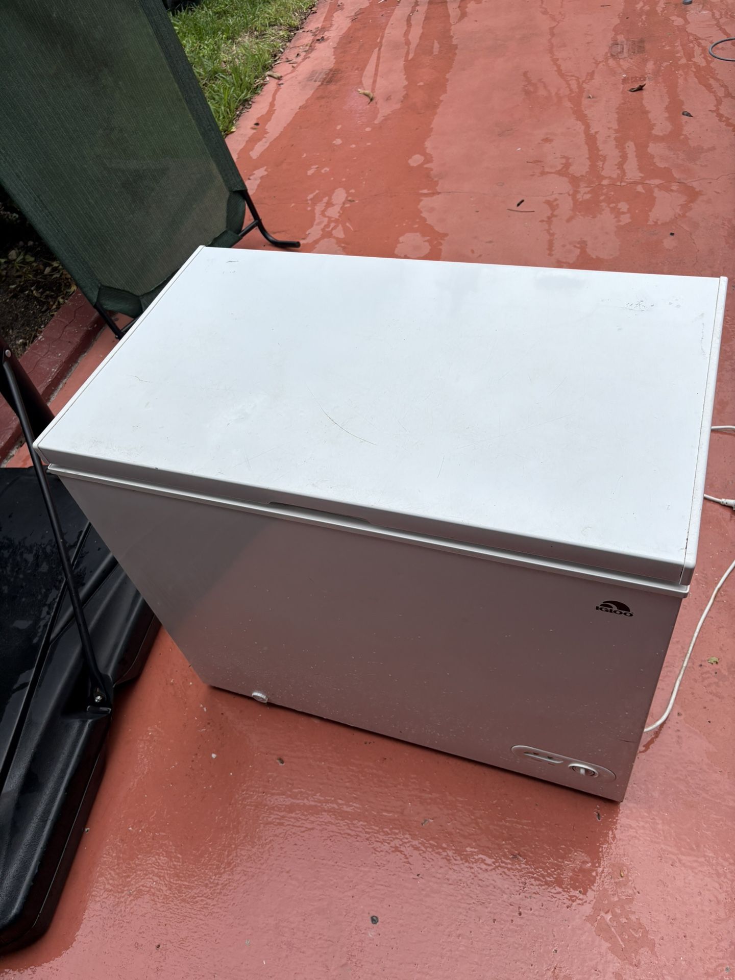 Igloo Deep Freezer 7 Cu 