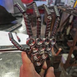 Metal Art Hand 