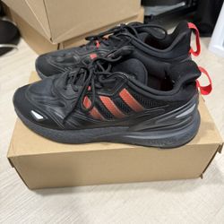 Adidas Men Shoes size 8.5