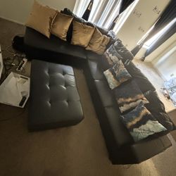 Black Sectional Couch 