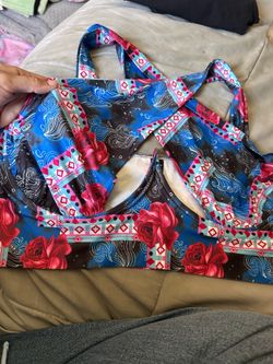 Cross blouse