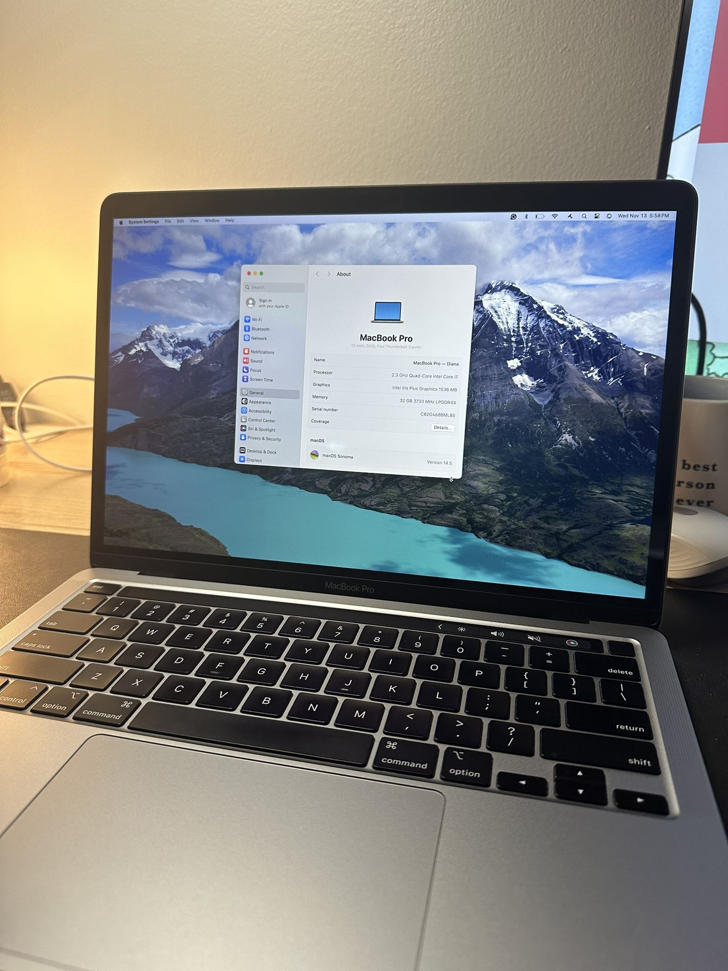 2020 Apple MacBook Pro 13” 512MG SSD, 32GB RAM, 3 TB3 Ports, Intel i7