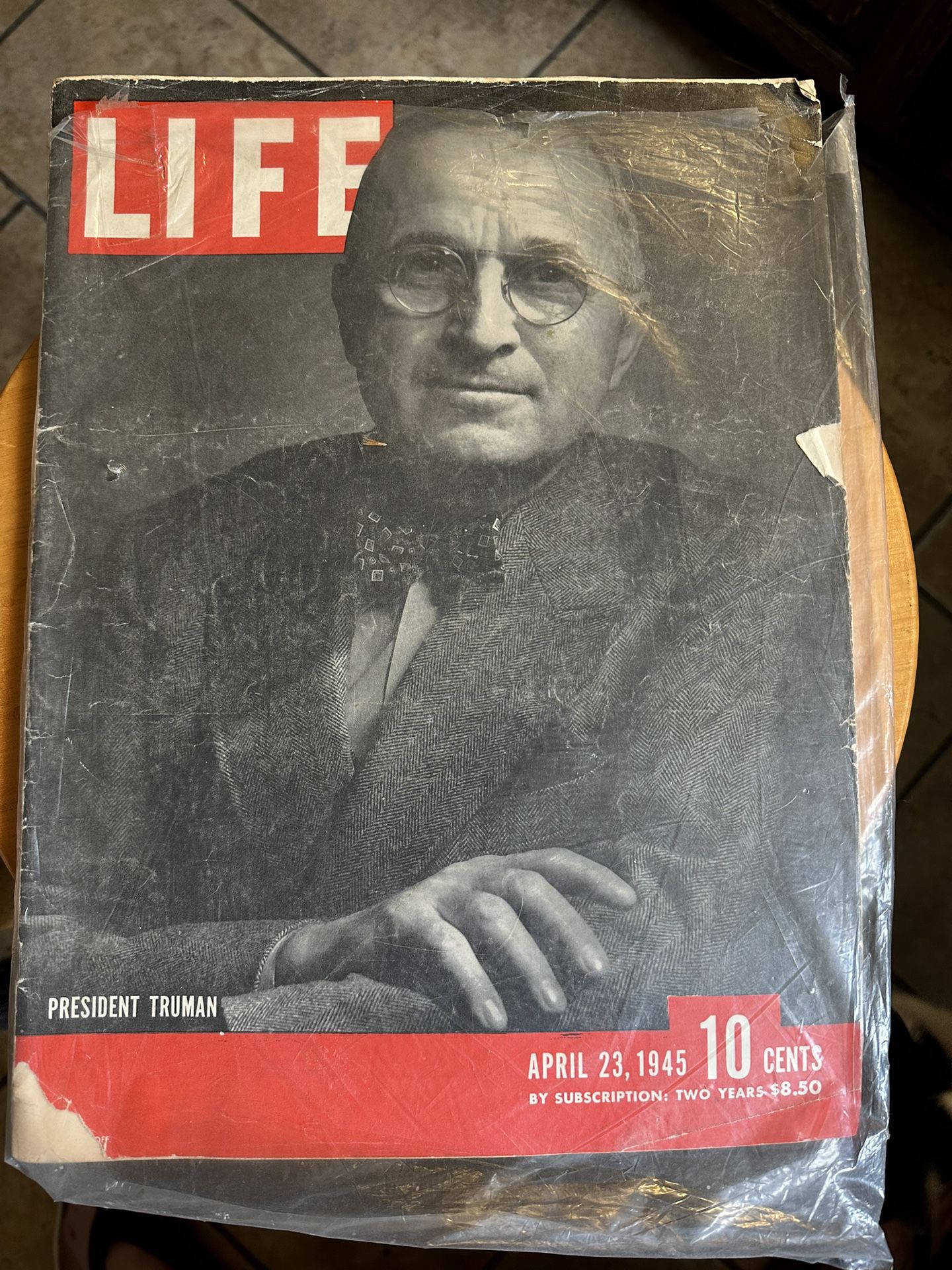 Original LIFE magazine - 4/23/45–President Truman