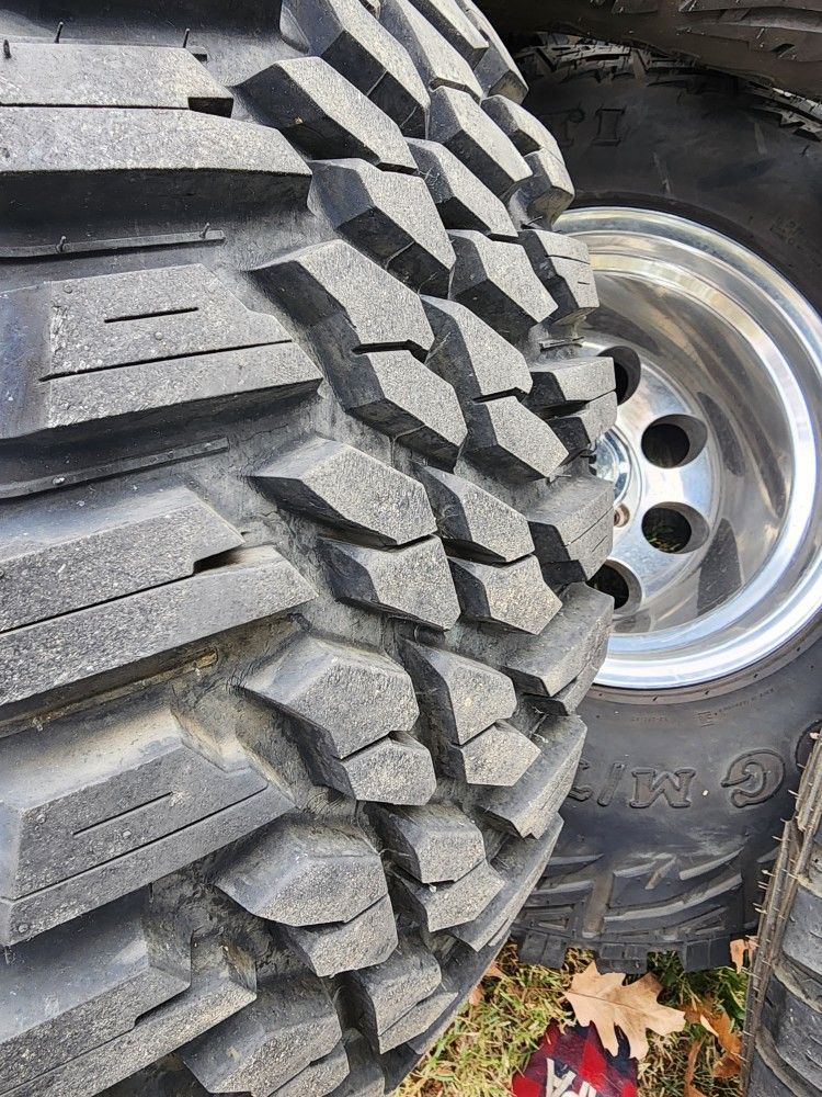 Chevy 6 Lug Mickey Thompson Wheels W 35 Mud Tires for Sale in Turlock