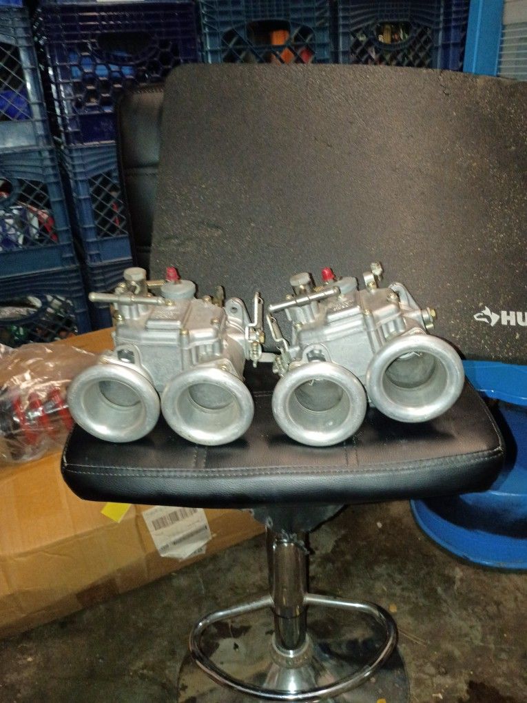 Mikuni Carburetors 1800