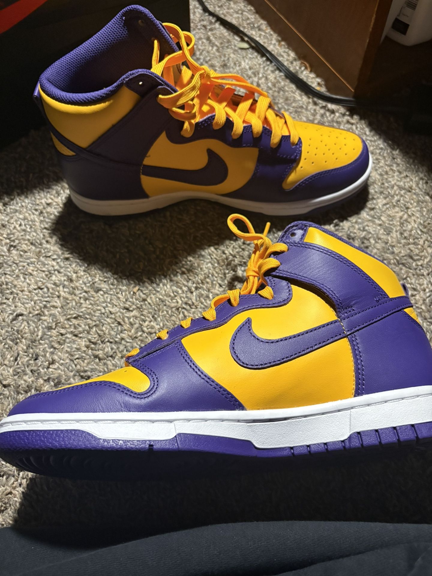 Laker Jordan 1