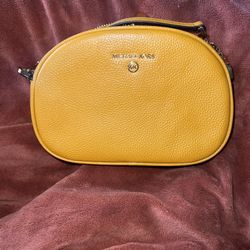 Michael Kors Jet Set Charm Small Pebbled Leather Crossbody Bag