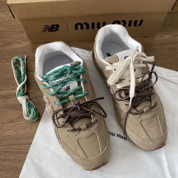 New Balance 530 Womens Tan Size 7 Sneakers 