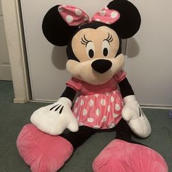 63” Jumbo Minnie Mouse Plush