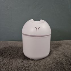 White Portable USB Powered Mini Humidifier