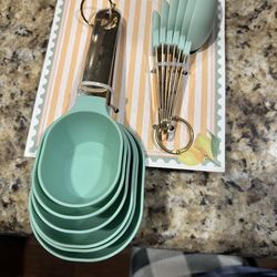 12 pc measuring spoons and cups