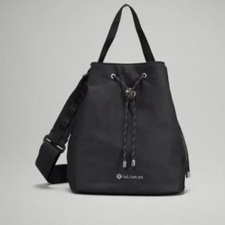 Lulu Bucket Bag