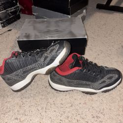 Jordan 11 Retro Low “IE” (2003) Size 11