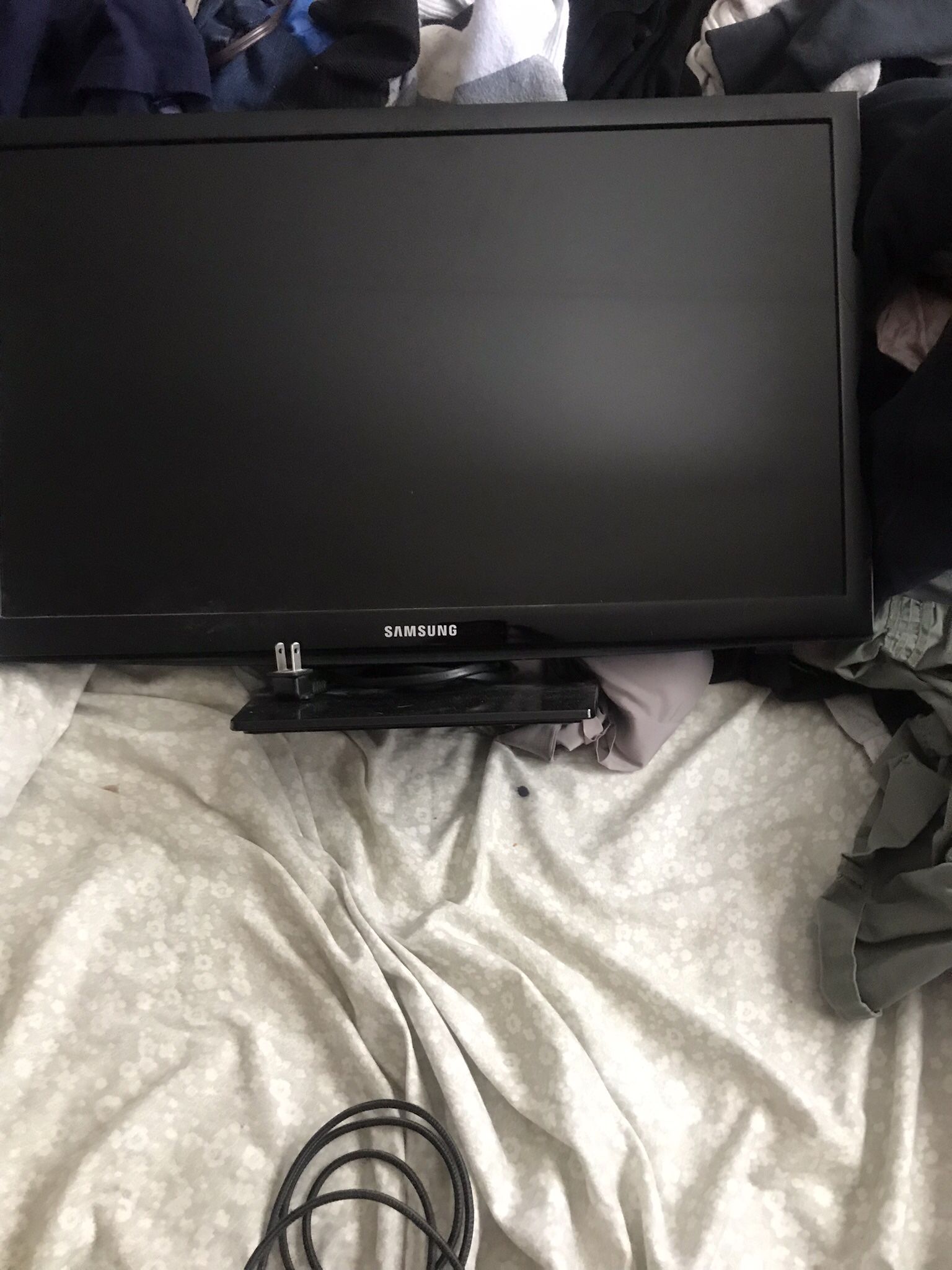 Television Monitor 20” Flat Screen