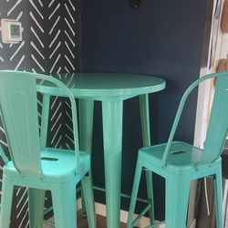 Bar Table with 4 Stools