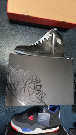 Jordan Retro 1 Mid "Black Metallic"