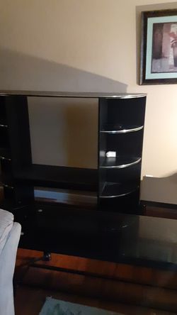 Entertainment center