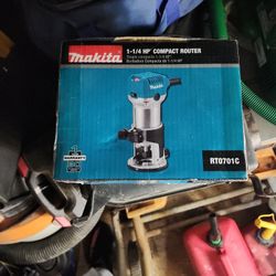 Makita Compact Router 