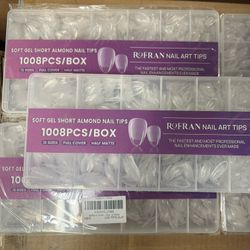 4 Pack Of 1008 Piece Soft Gel Short Almond Nails