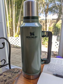 Stanley Classic Legendary Vacuum Insulated Bottle