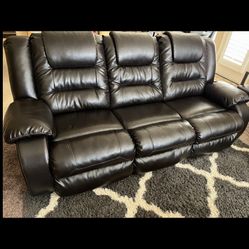 $900 Only! Leather Recliner Set 