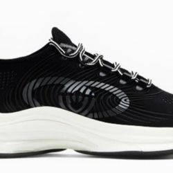 New Authentic Gucci Run Sneakers (Women's)