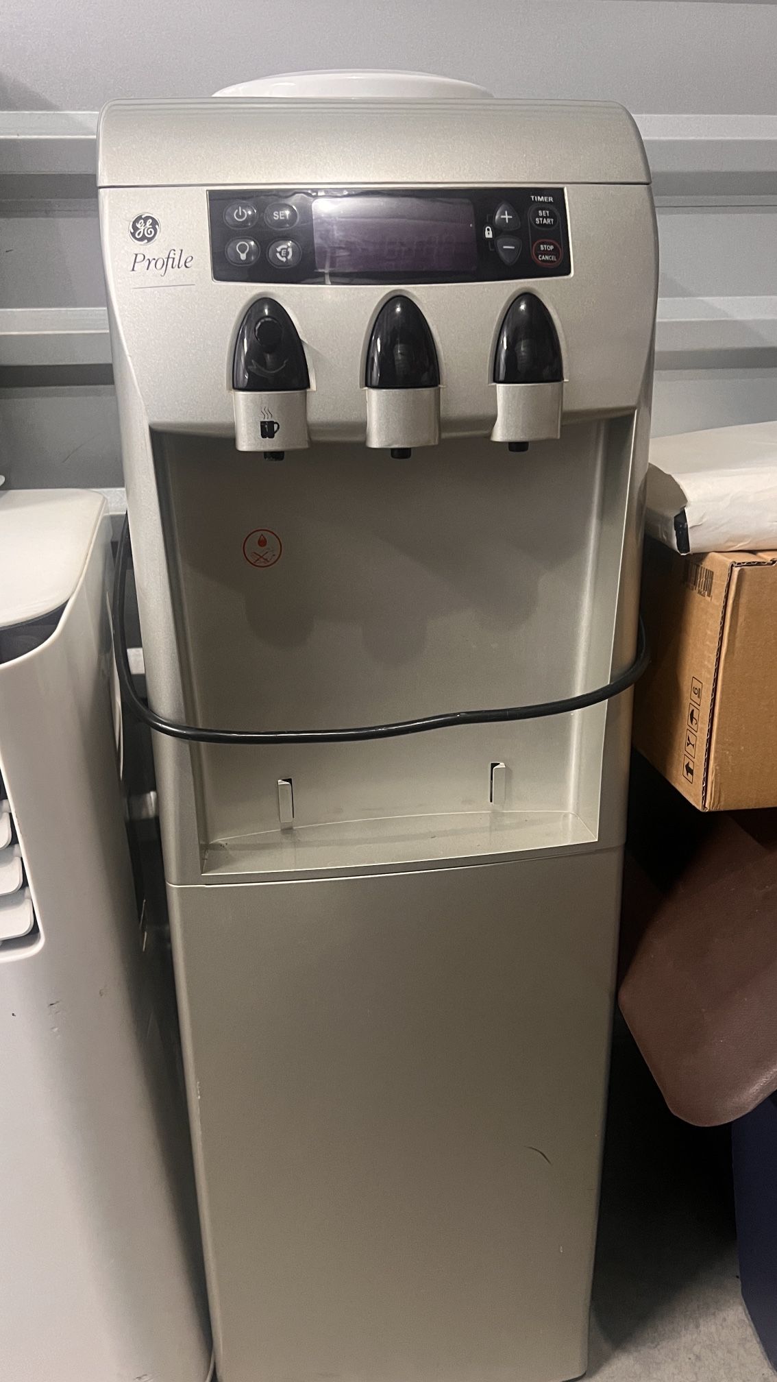 Water Dispenser