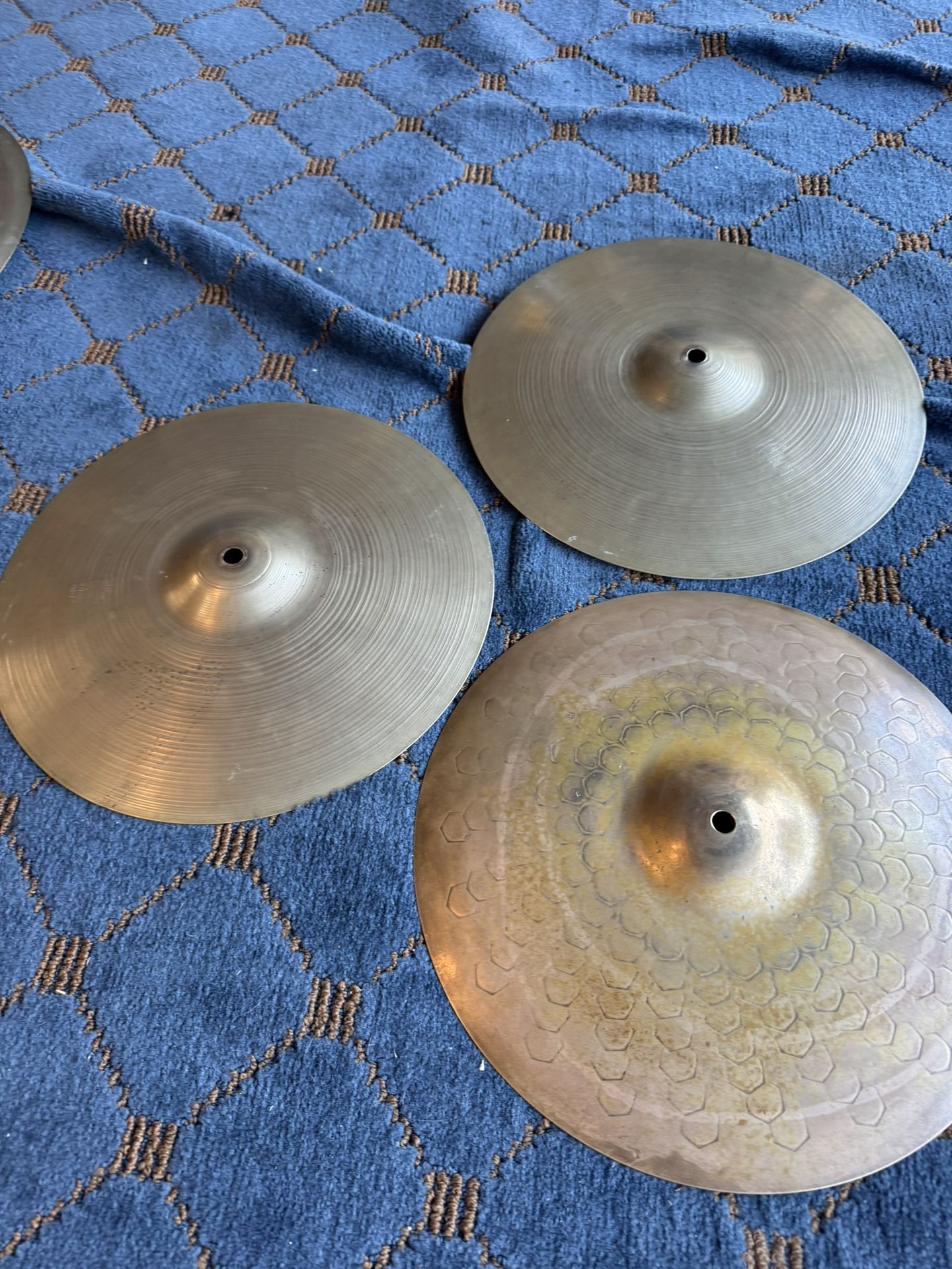 Avedis Zildjian A Hit Hats With Extra Dyno Beat Bottom