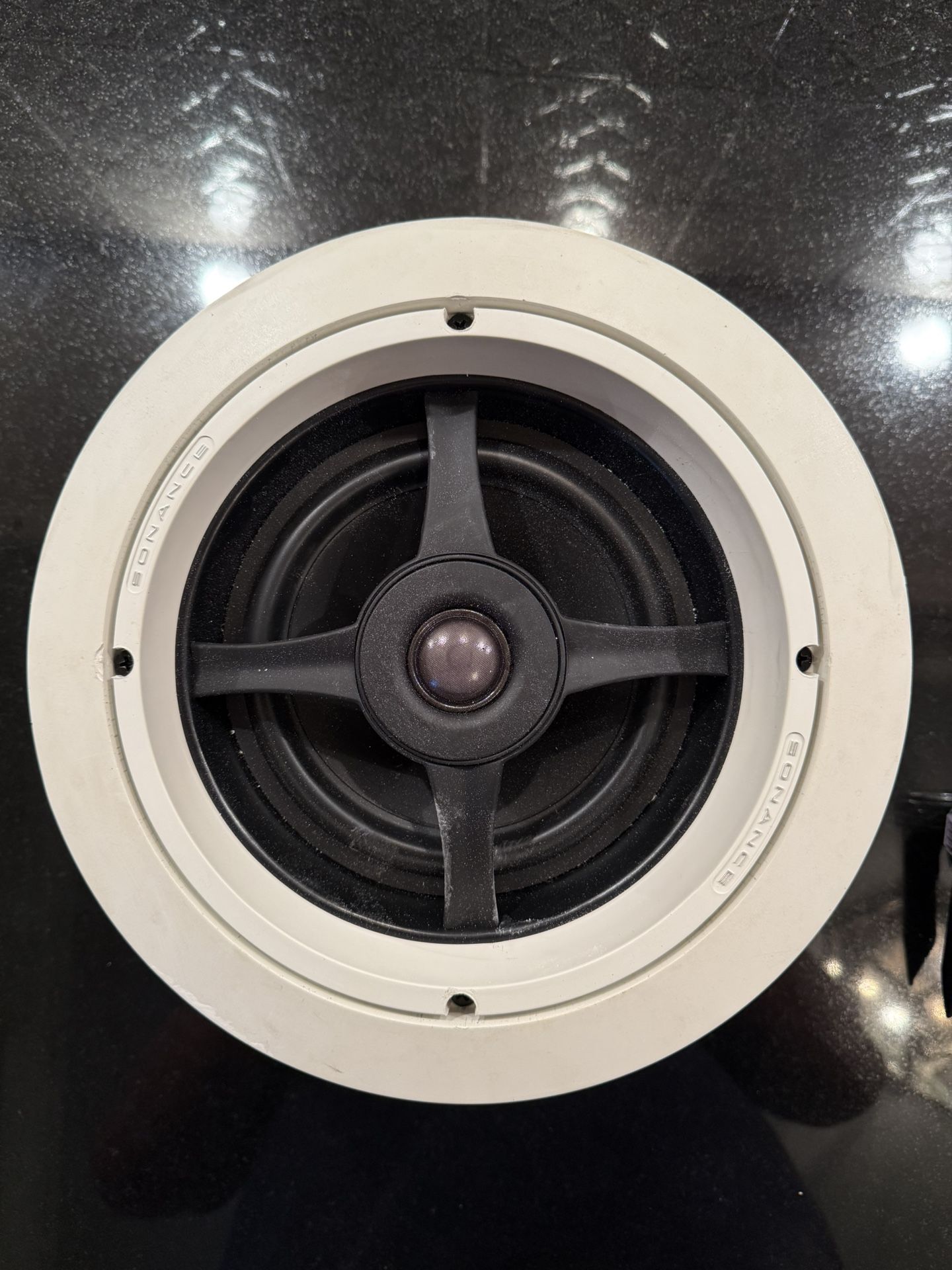 Sonance Symphony 622TR In-Wall Speaker