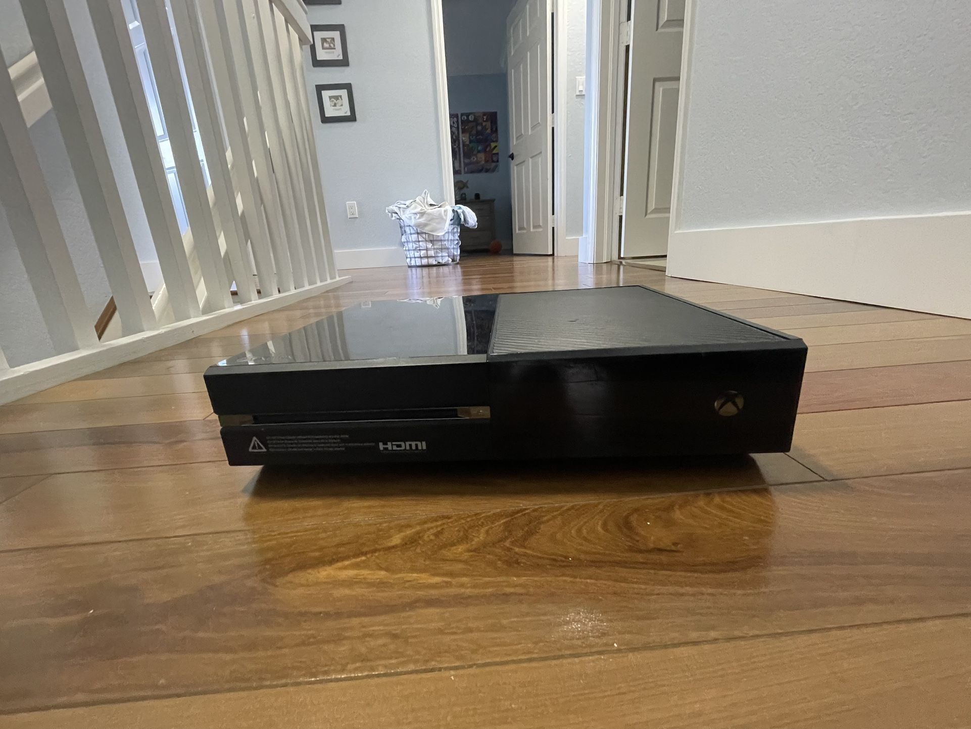Xbox One And Controllers