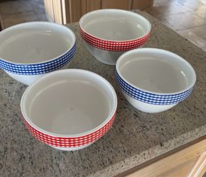 Set of 4 Ceramic Bowls with Gingham Border