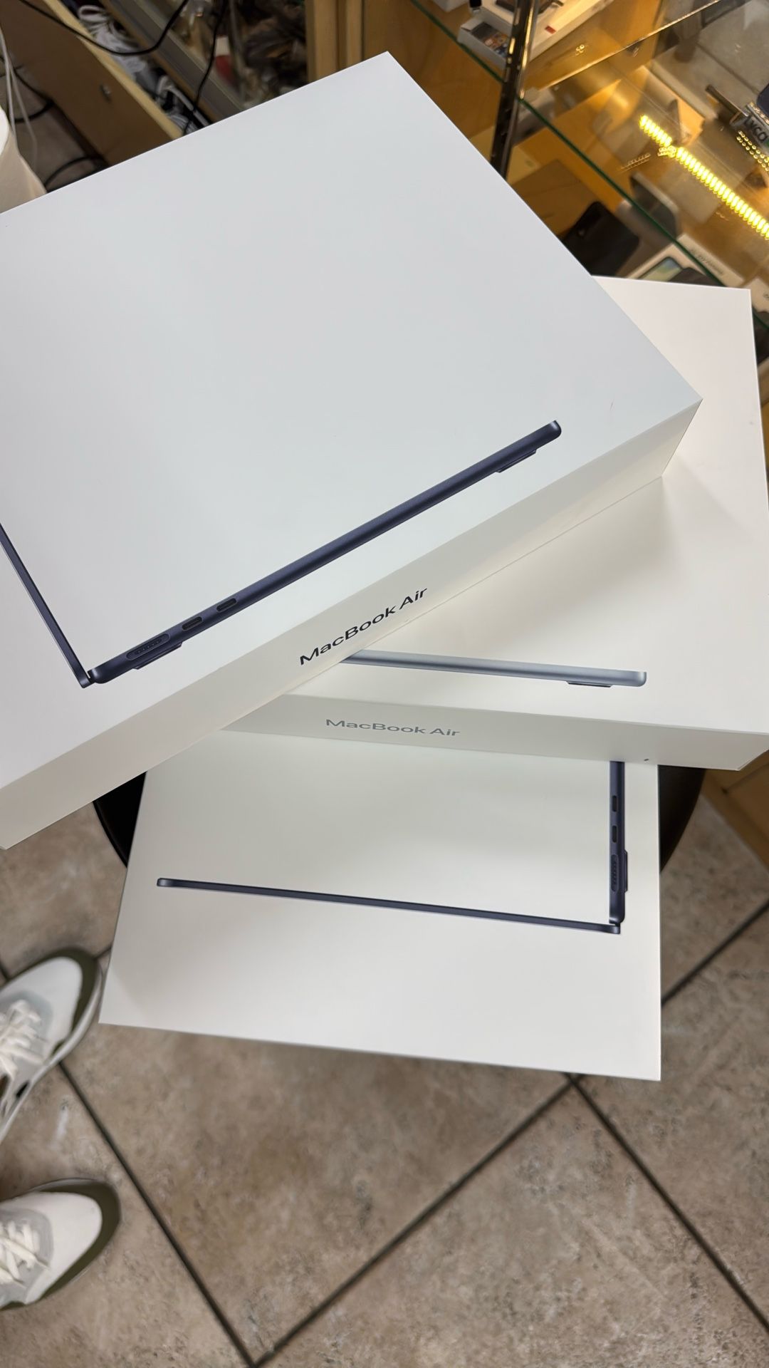 MACBOOK AIR M4 16RAM ~ 256GB