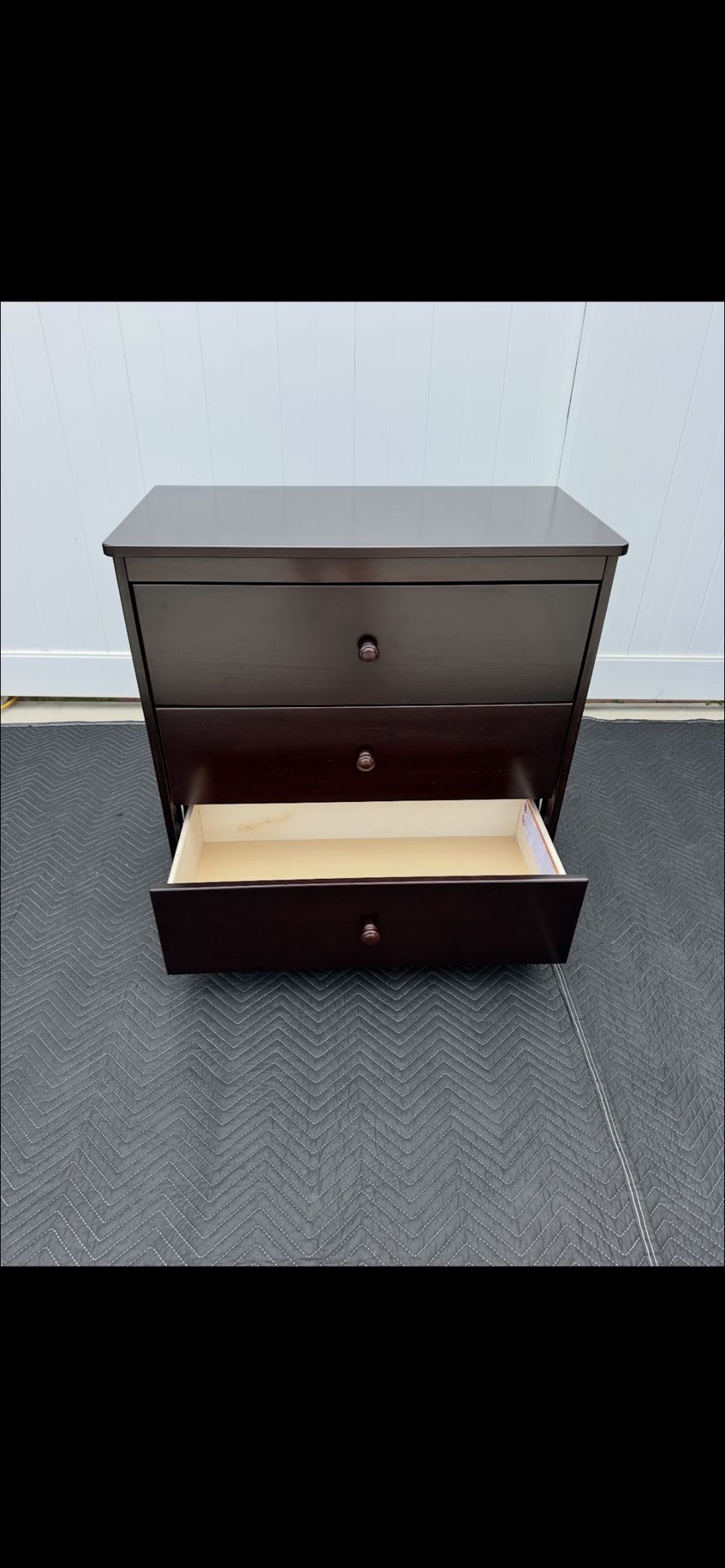 Dresser/ Skylar 3 Drawer Dresser/ Baby/ Nursery/ furniture/ clothes/ closet/ New