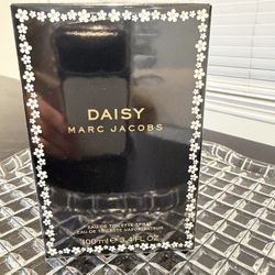 Daisy Marc Jacobs 