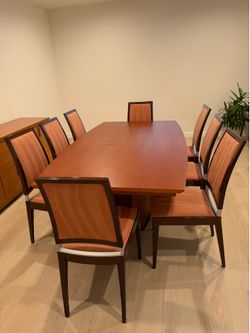 Italian Expandable Dining Table with 10  Chairs