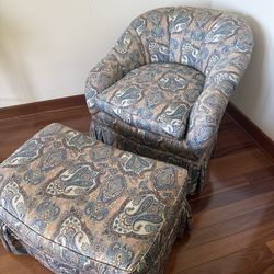 Lounge Chair & Ottoman