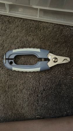 Animal toe clipper