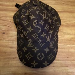 Louis Vuitton hat 