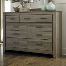 August Grove  Arcata bedroom Set