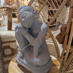  Garden Staue