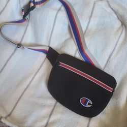 CHAMPION MENS PURSE