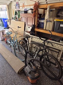 Beach cruiser bikes