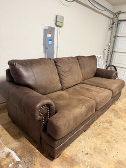 Beautiful suede Leather Sofa in great condition