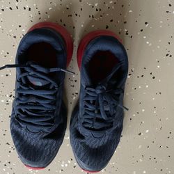 Under armour Boy Size 3.5 Sneakers 